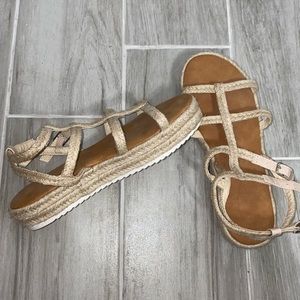 NWOT, Size 6, Sandals, Fashion Nova